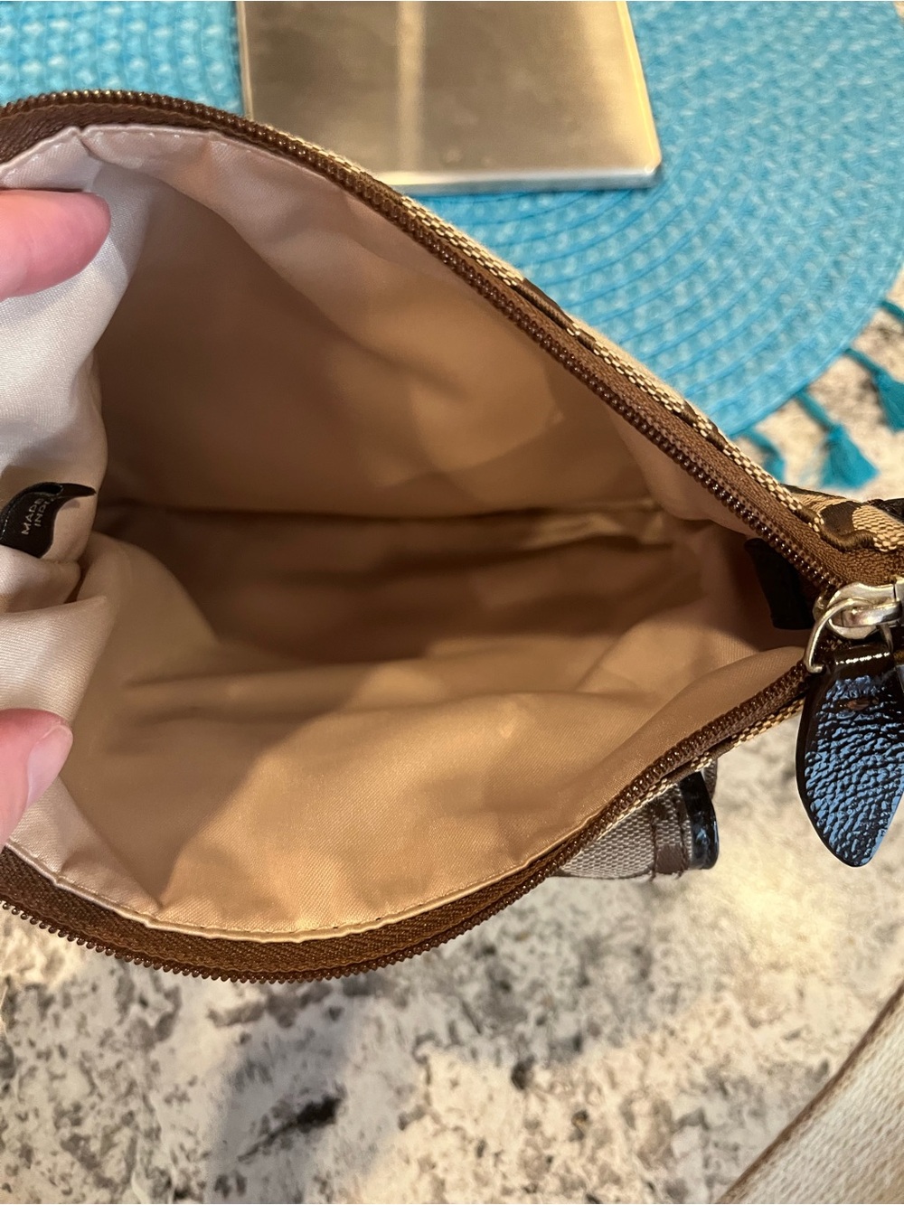 Coach Signature Crossbody - Picture 14 of 15